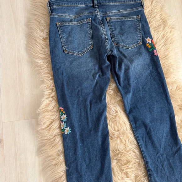 Pilcro and the Letterpress Boyfriend Jeans with Floral Embroidery - Picture 13 of 15
